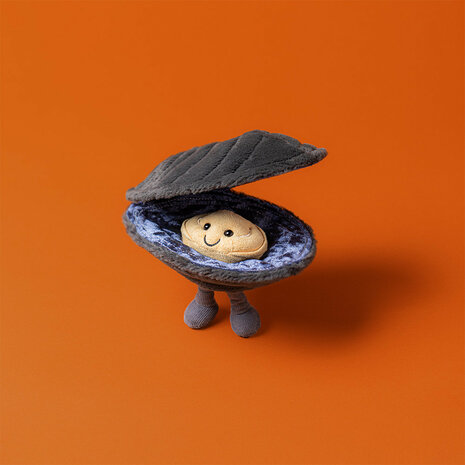 Jellycat Amuseables Michelle Mussel